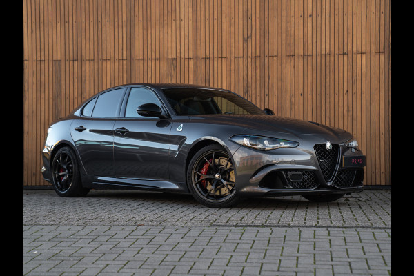 Alfa Romeo Giulia 2.9 V6 Quadrifoglio MY25 | Harman/Kardon | Adapt. cruise | CarPlay Alfa Romeo Giulia 2.9 V6 Quadrifoglio MY25 | Harman/Kardon | Adapt. cruise | CarPlay
