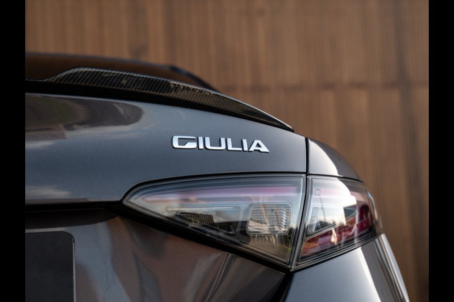 Alfa Romeo Giulia 2.9 V6 Quadrifoglio MY25 | Harman/Kardon | Adapt. cruise | CarPlay Alfa Romeo Giulia 2.9 V6 Quadrifoglio MY25 | Harman/Kardon | Adapt. cruise | CarPlay