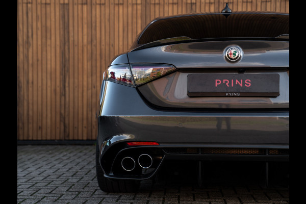 Alfa Romeo Giulia 2.9 V6 Quadrifoglio MY25 | Harman/Kardon | Adapt. cruise | CarPlay Alfa Romeo Giulia 2.9 V6 Quadrifoglio MY25 | Harman/Kardon | Adapt. cruise | CarPlay