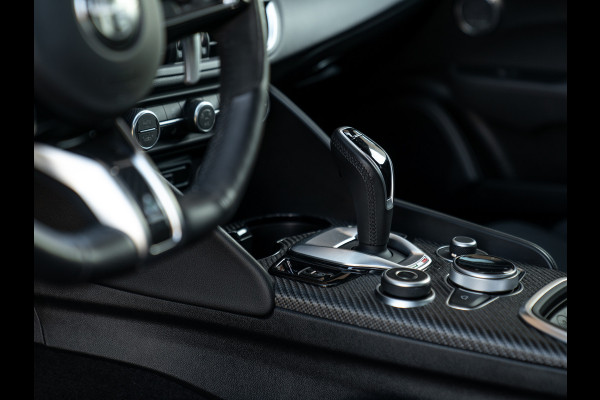 Alfa Romeo Giulia 2.9 V6 Quadrifoglio MY25 | Harman/Kardon | Adapt. cruise | CarPlay Alfa Romeo Giulia 2.9 V6 Quadrifoglio MY25 | Harman/Kardon | Adapt. cruise | CarPlay