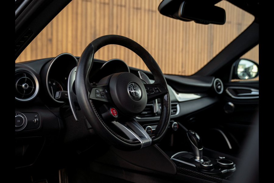 Alfa Romeo Giulia 2.9 V6 Quadrifoglio | Adapt. cruise | Harman/Kardon | CarPlay