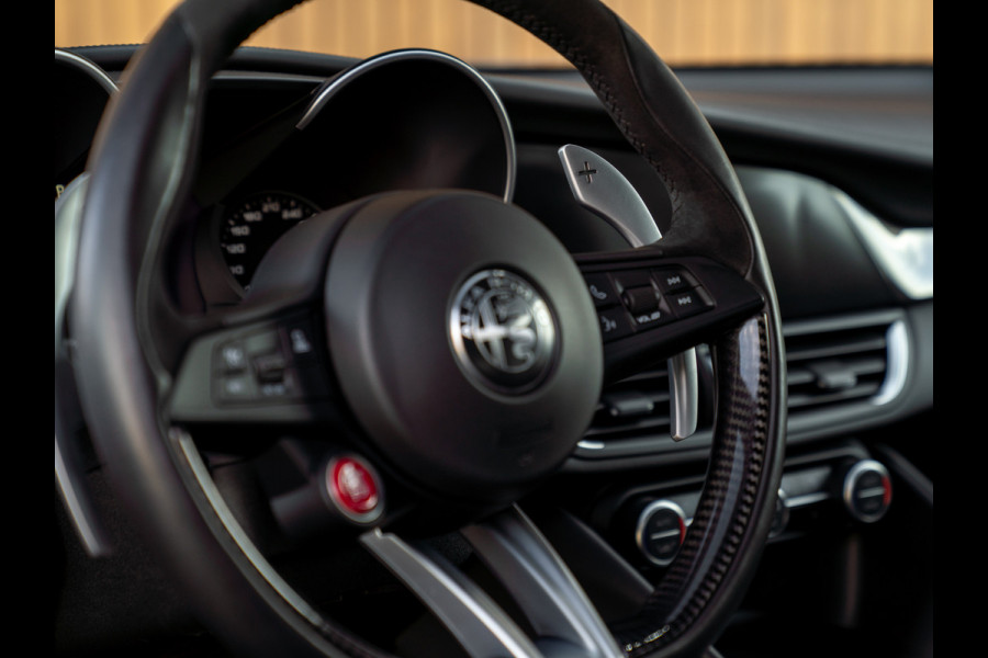 Alfa Romeo Giulia 2.9 V6 Quadrifoglio | Adapt. cruise | Harman/Kardon | CarPlay