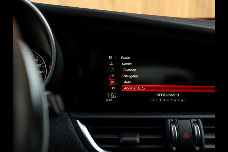 Alfa Romeo Giulia 2.9 V6 Quadrifoglio | Adapt. cruise | Harman/Kardon | CarPlay