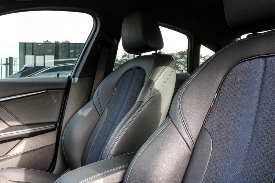 BMW 2 Serie Gran Coupé 218i M-SPORT - HARMAN KARDON - HEAD UP - CAMERA - MEMORY BMW 2 Serie Gran Coupé 218i M-SPORT - HARMAN KARDON - HEAD UP - CAMERA - MEMORY