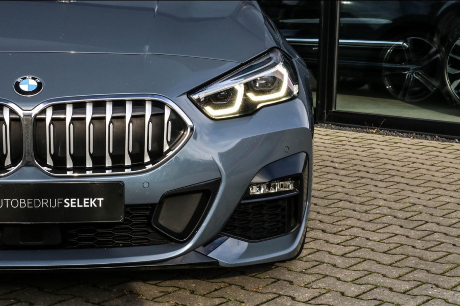 BMW 2 Serie Gran Coupé 218i M-SPORT - HARMAN KARDON - HEAD UP - CAMERA - MEMORY BMW 2 Serie Gran Coupé 218i M-SPORT - HARMAN KARDON - HEAD UP - CAMERA - MEMORY