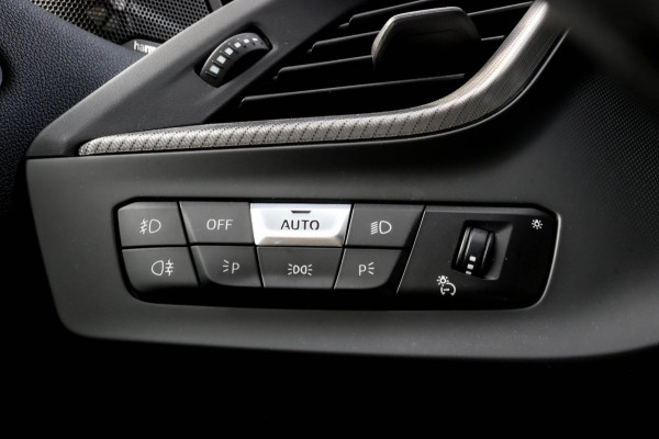 BMW 2 Serie Gran Coupé 218i M-SPORT - HARMAN KARDON - HEAD UP - CAMERA - MEMORY BMW 2 Serie Gran Coupé 218i M-SPORT - HARMAN KARDON - HEAD UP - CAMERA - MEMORY