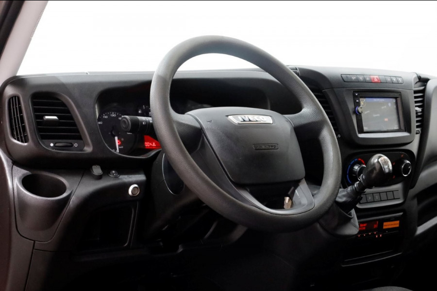 Iveco Daily 35C14 136pk Open Laadbak met laadklep en trekhaak 3500kg 02-2020 Iveco Daily 35C14 136pk Open Laadbak met laadklep en trekhaak 3500kg 02-2020