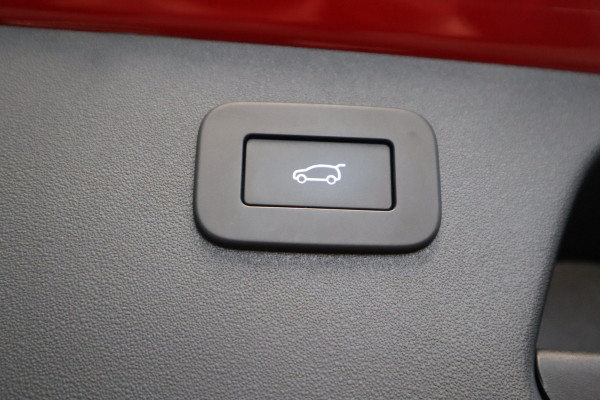 Jaguar E-Pace 1.5 P300e AWD R-Dynamic SE Black Pack ACC Suedecloth hemel