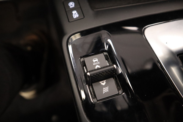 Jaguar E-Pace 1.5 P300e AWD R-Dynamic SE Black Pack ACC Suedecloth hemel