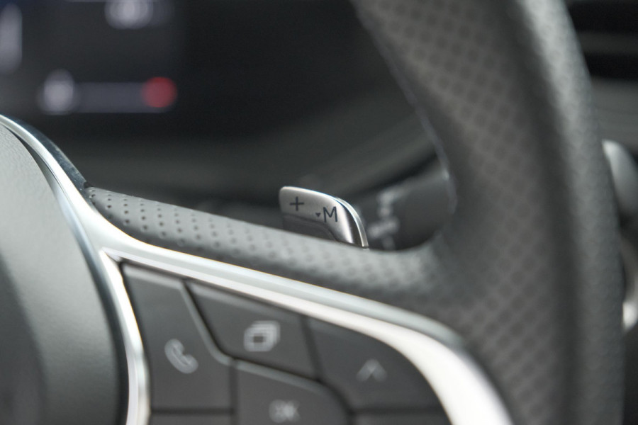 Renault Captur Mild Hybrid 160 EDC Techno | Pack Winter | Camera | Adaptieve Cruise Control | Apple Carplay Renault Captur Mild Hybrid 160 EDC Techno | Pack Winter | Camera | Adaptieve Cruise Control | Apple Carplay