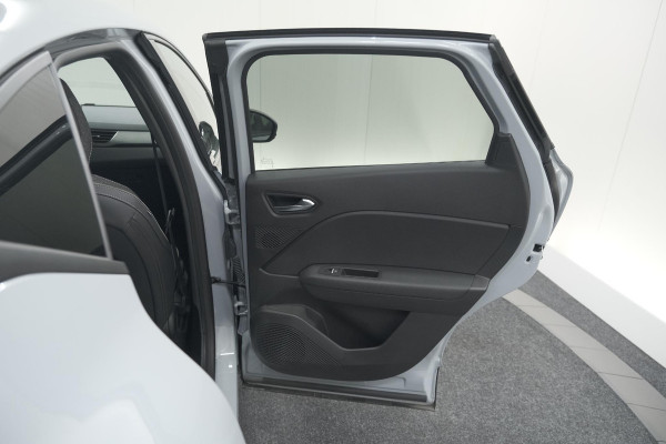 Renault Captur Mild Hybrid 160 EDC Techno | Pack Winter | Camera | Adaptieve Cruise Control | Apple Carplay Renault Captur Mild Hybrid 160 EDC Techno | Pack Winter | Camera | Adaptieve Cruise Control | Apple Carplay