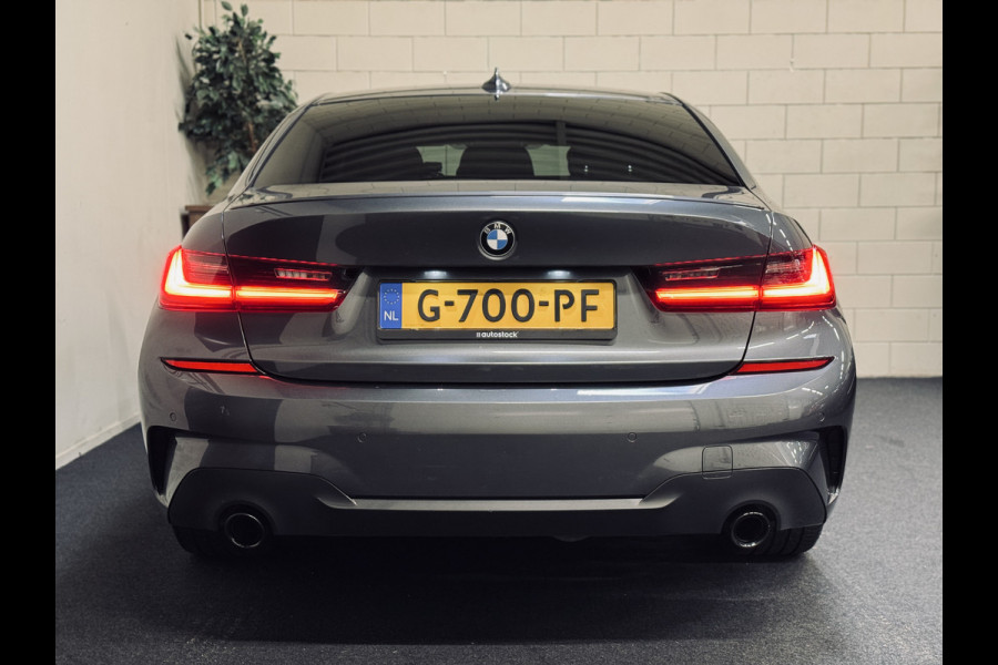 BMW 3-serie 320i High Ex. M-Sport ShadowLine | 19" | Leder | Trekhaak
