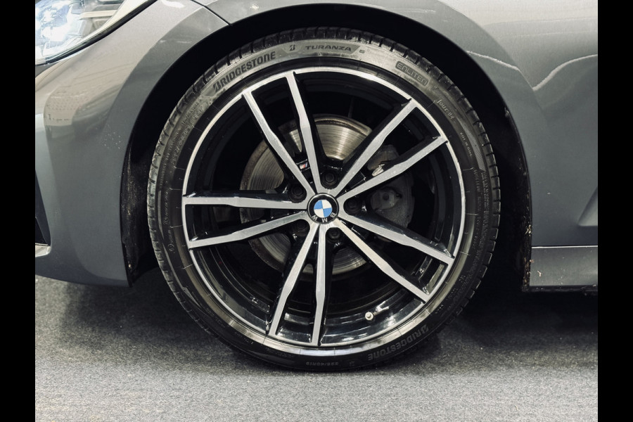 BMW 3-serie 320i High Ex. M-Sport ShadowLine | 19" | Leder | Trekhaak