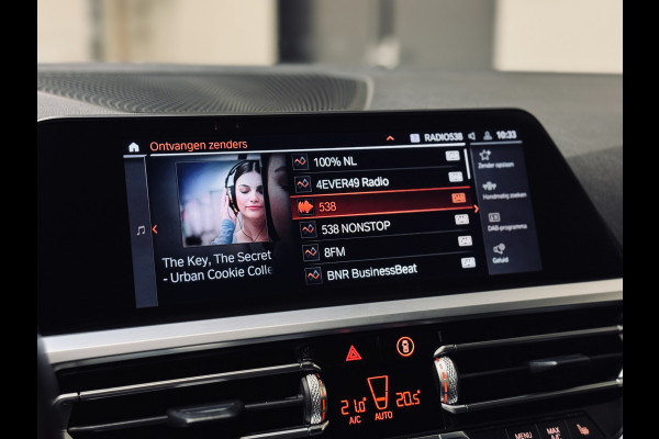 BMW 3-serie 320i High Ex. M-Sport ShadowLine | 19" | Leder | Trekhaak