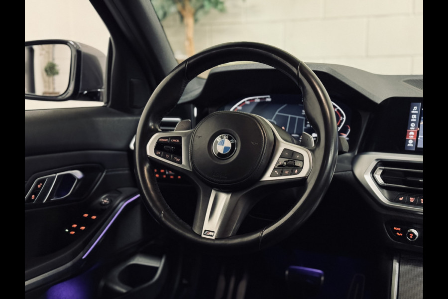 BMW 3-serie 320i High Ex. M-Sport ShadowLine | 19" | Leder | Trekhaak