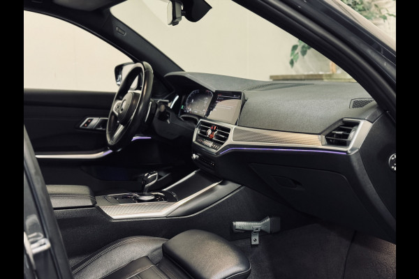 BMW 3-serie 320i High Ex. M-Sport ShadowLine | 19" | Leder | Trekhaak