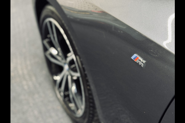 BMW 3-serie 320i High Ex. M-Sport ShadowLine | 19" | Leder | Trekhaak
