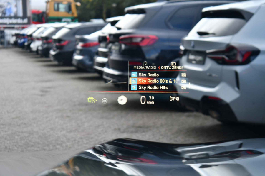 BMW X5 xDrive50e M-Sport Skylounge Comf-stoel ACC 360 HUD H/K 22inch BTW-auto BMW X5 xDrive50e M-Sport Skylounge Comf-stoel ACC 360 HUD H/K 22inch BTW-auto