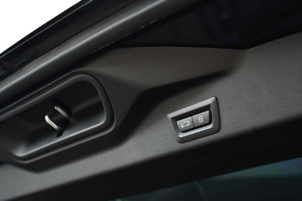 BMW X5 xDrive50e M-Sport Skylounge Comf-stoel ACC 360 HUD H/K 22inch BTW-auto BMW X5 xDrive50e M-Sport Skylounge Comf-stoel ACC 360 HUD H/K 22inch BTW-auto