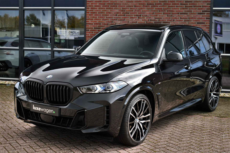 BMW X5 xDrive50e M-Sport Skylounge Comf-stoel ACC 360 HUD H/K 22inch BTW-auto BMW X5 xDrive50e M-Sport Skylounge Comf-stoel ACC 360 HUD H/K 22inch BTW-auto