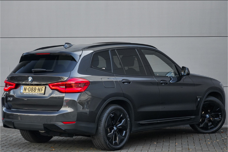 BMW iX3 High Executive 80 kWh Pano ACC HUD H&K Elek Trekhaak 1e Eig BMW iX3 High Executive 80 kWh Pano ACC HUD H&K Elek Trekhaak 1e Eig