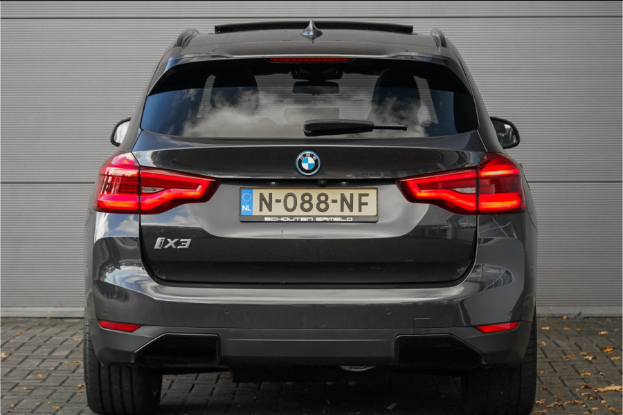 BMW iX3 High Executive 80 kWh Pano ACC HUD H&K Elek Trekhaak 1e Eig BMW iX3 High Executive 80 kWh Pano ACC HUD H&K Elek Trekhaak 1e Eig