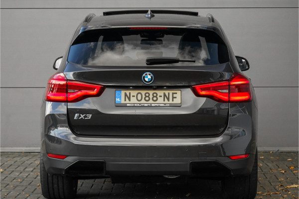 BMW iX3 High Executive 80 kWh Pano ACC HUD H&K Elek Trekhaak 1e Eig BMW iX3 High Executive 80 kWh Pano ACC HUD H&K Elek Trekhaak 1e Eig