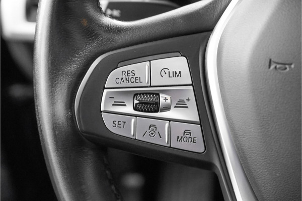 BMW iX3 High Executive 80 kWh Pano ACC HUD H&K Elek Trekhaak 1e Eig BMW iX3 High Executive 80 kWh Pano ACC HUD H&K Elek Trekhaak 1e Eig