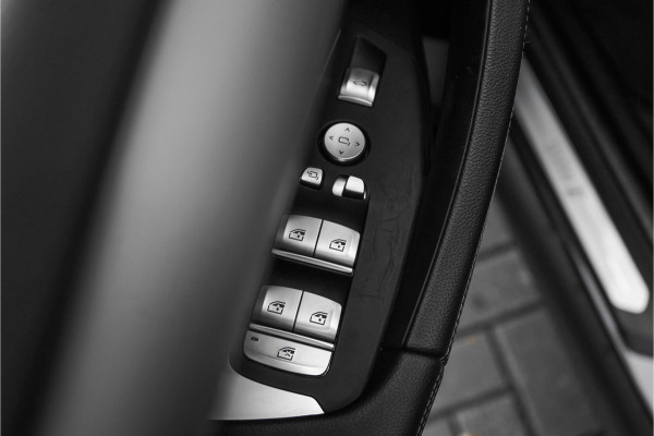BMW iX3 High Executive 80 kWh Pano ACC HUD H&K Elek Trekhaak 1e Eig BMW iX3 High Executive 80 kWh Pano ACC HUD H&K Elek Trekhaak 1e Eig