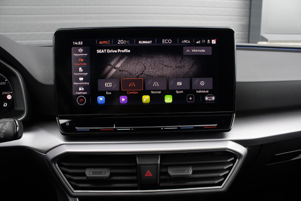 Seat Leon 1.4 TSI eHybrid PHEV FR Bus.Int. PANO CAMERA ACC CARPLAY Seat Leon 1.4 TSI eHybrid PHEV FR Bus.Int. PANO CAMERA ACC CARPLAY