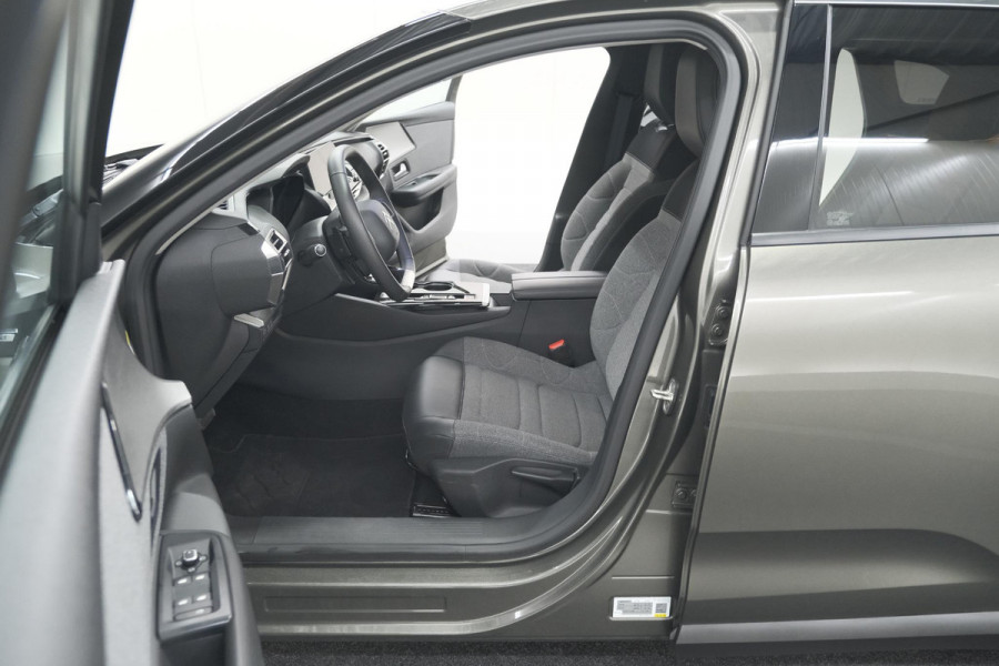 Citroën C5 X 1.6 Plug-in Hybrid 225 Business | Parkeersensoren | Navigatie | Apple Carplay Citroën C5 X 1.6 Plug-in Hybrid 225 Business | Parkeersensoren | Navigatie | Apple Carplay