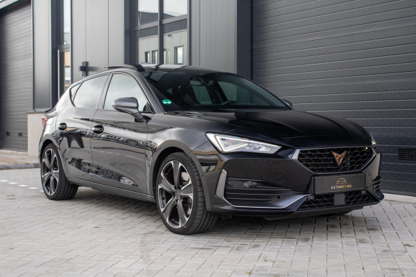 CUPRA Leon 1.4 e-Hybrid VZ 245 PANO CAMERA ACC Sfeerverlichting CUPRA Leon 1.4 e-Hybrid VZ 245 PANO CAMERA ACC Sfeerverlichting