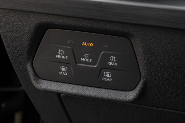 CUPRA Leon 1.4 e-Hybrid VZ 245 PANO CAMERA ACC Sfeerverlichting CUPRA Leon 1.4 e-Hybrid VZ 245 PANO CAMERA ACC Sfeerverlichting