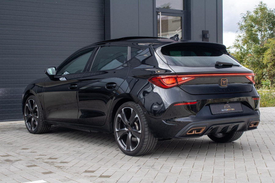 CUPRA Leon 1.4 e-Hybrid VZ 245 PANO CAMERA ACC Sfeerverlichting CUPRA Leon 1.4 e-Hybrid VZ 245 PANO CAMERA ACC Sfeerverlichting