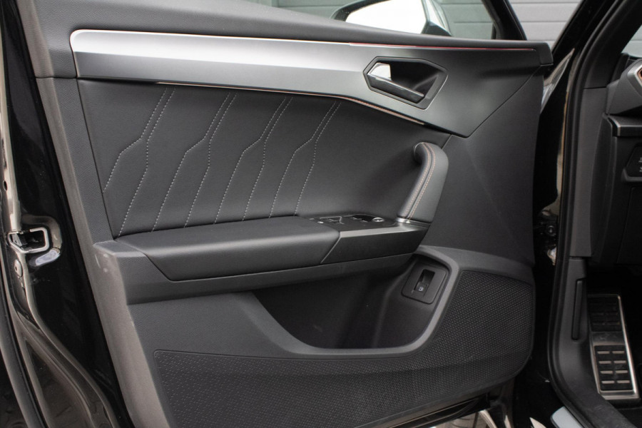 CUPRA Leon 1.4 e-Hybrid VZ 245 PANO CAMERA ACC Sfeerverlichting CUPRA Leon 1.4 e-Hybrid VZ 245 PANO CAMERA ACC Sfeerverlichting