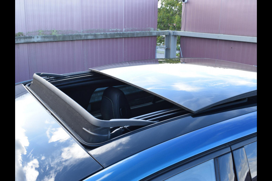 Peugeot 408 1.6 HYbrid GT 225 EAT8 First Edition SCHUIF- KANTELDAK | NAVI & CARPLAY | CAMERA MET SENSOREN | E.C.C. | Peugeot 408 1.6 HYbrid GT 225 EAT8 First Edition SCHUIF- KANTELDAK | NAVI & CARPLAY | CAMERA MET SENSOREN | E.C.C. |