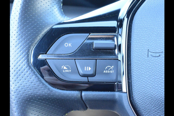 Peugeot 408 1.6 HYbrid GT 225 EAT8 First Edition SCHUIF- KANTELDAK | NAVI & CARPLAY | CAMERA MET SENSOREN | E.C.C. | Peugeot 408 1.6 HYbrid GT 225 EAT8 First Edition SCHUIF- KANTELDAK | NAVI & CARPLAY | CAMERA MET SENSOREN | E.C.C. |