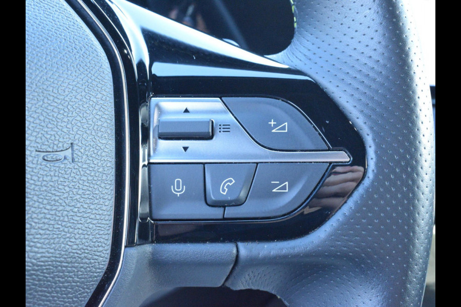 Peugeot 408 1.6 HYbrid GT 225 EAT8 First Edition SCHUIF- KANTELDAK | NAVI & CARPLAY | CAMERA MET SENSOREN | E.C.C. | Peugeot 408 1.6 HYbrid GT 225 EAT8 First Edition SCHUIF- KANTELDAK | NAVI & CARPLAY | CAMERA MET SENSOREN | E.C.C. |