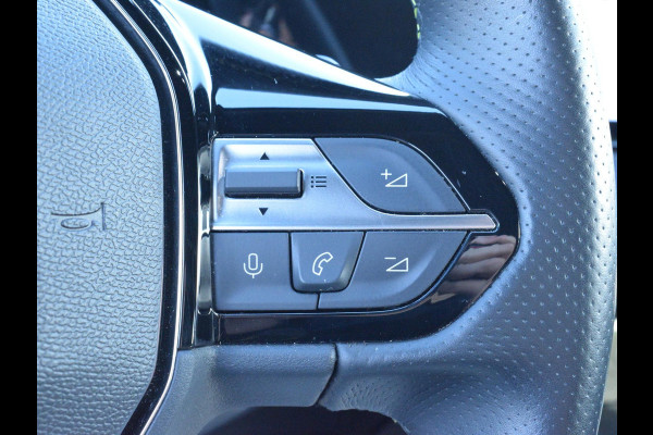 Peugeot 408 1.6 HYbrid GT 225 EAT8 First Edition SCHUIF- KANTELDAK | NAVI & CARPLAY | CAMERA MET SENSOREN | E.C.C. | Peugeot 408 1.6 HYbrid GT 225 EAT8 First Edition SCHUIF- KANTELDAK | NAVI & CARPLAY | CAMERA MET SENSOREN | E.C.C. |