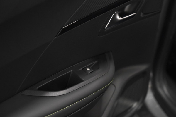 Peugeot 2008 PureTech 130 EAT8 GT | 360 Camera | Stoelmassage | Adaptieve Cruise Control | Dodehoekdetectie Peugeot 2008 PureTech 130 EAT8 GT | 360 Camera | Stoelmassage | Adaptieve Cruise Control | Dodehoekdetectie