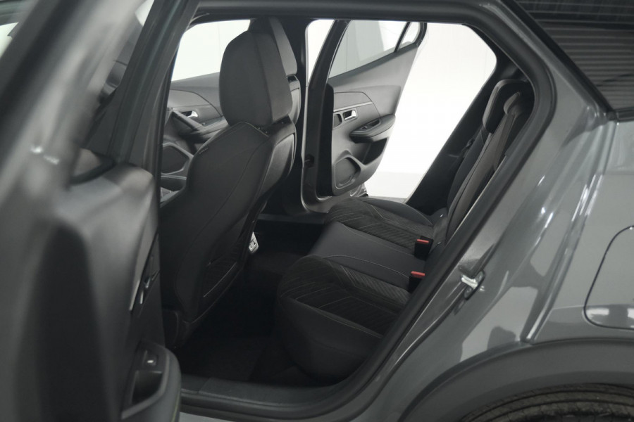 Peugeot 2008 PureTech 130 EAT8 GT | 360 Camera | Stoelmassage | Adaptieve Cruise Control | Dodehoekdetectie Peugeot 2008 PureTech 130 EAT8 GT | 360 Camera | Stoelmassage | Adaptieve Cruise Control | Dodehoekdetectie