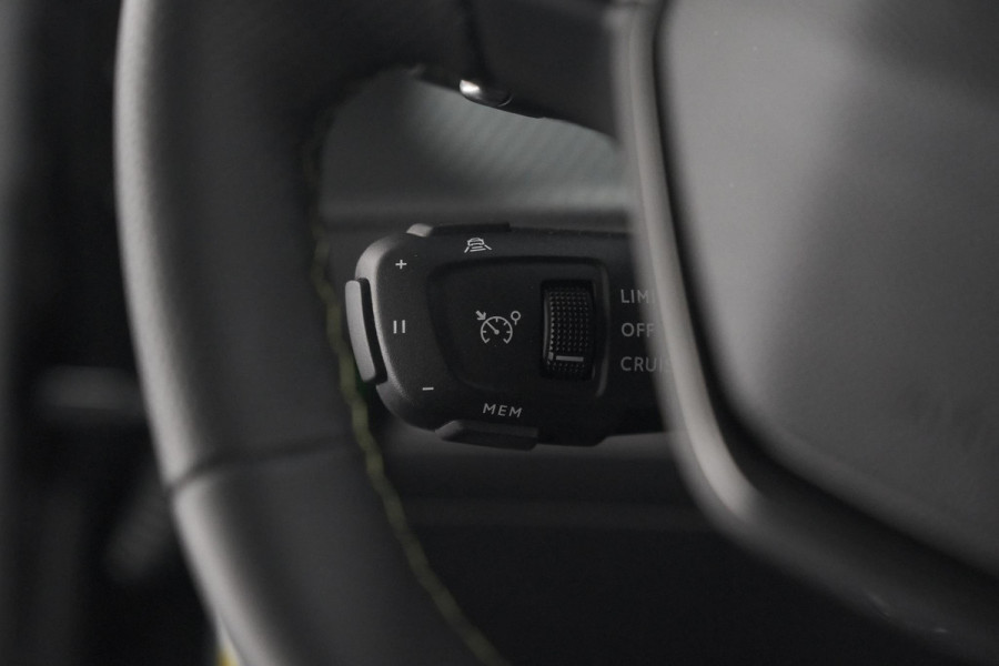 Peugeot 2008 PureTech 130 EAT8 GT | 360 Camera | Stoelmassage | Adaptieve Cruise Control | Dodehoekdetectie Peugeot 2008 PureTech 130 EAT8 GT | 360 Camera | Stoelmassage | Adaptieve Cruise Control | Dodehoekdetectie
