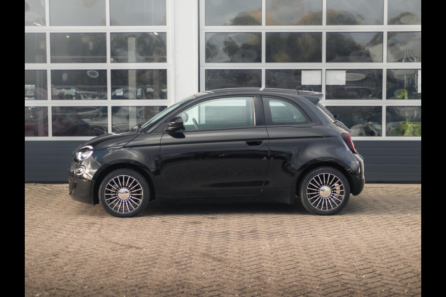 Fiat 500E 42 kWh | 17% Bijtelling | Camera | Keyless | PDC | BSM | Clima | Cruise | Apple Carplay
