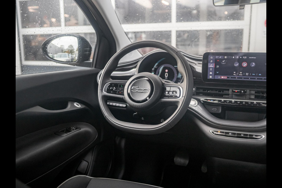 Fiat 500E 42 kWh | 17% Bijtelling | Camera | Keyless | PDC | BSM | Clima | Cruise | Apple Carplay