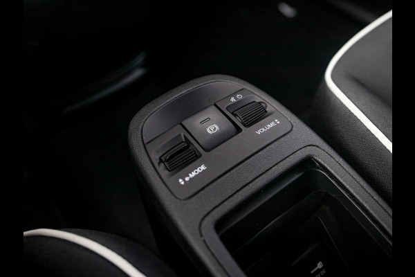 Fiat 500E 42 kWh | 17% Bijtelling | Camera | Keyless | PDC | BSM | Clima | Cruise | Apple Carplay