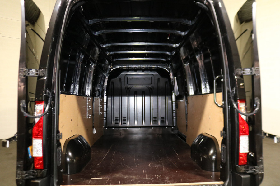 Renault Master T35 2.3 dCi 180pk L3H2 Energy Work Edition