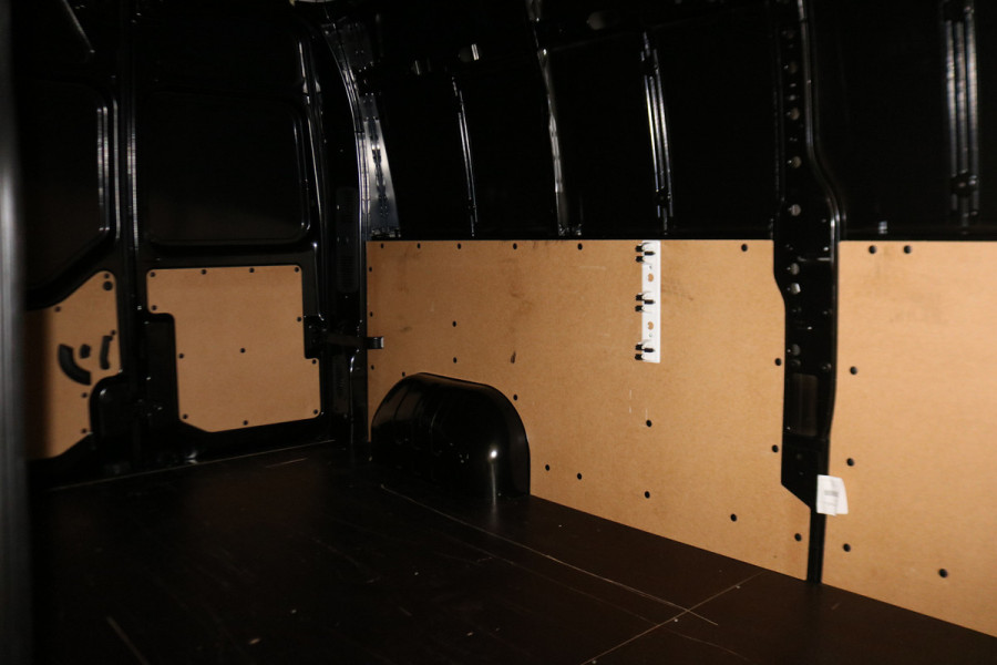 Renault Master T35 2.3 dCi 180pk L3H2 Energy Work Edition