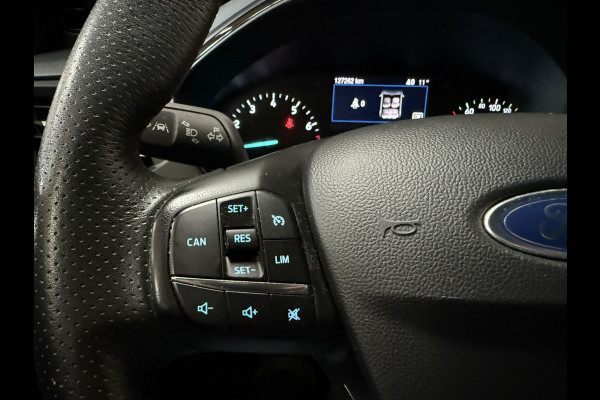 Ford Focus 1.0 EcoBoost ST Line Business | Navi | Led | Afn. Trekhaak Ford Focus 1.0 EcoBoost ST Line Business | Navi | Led | Afn. Trekhaak