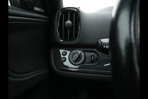 MINI Countryman 1.5 Cooper Boardwalk Edition (INCL-BTW) Aut. *PANO | HEAD-UP | ADAPTIVE-CRUISE | LUXURY-LEATHER | FULL-LED | HARMAN/KARDON | CAMERA | KEYLESS | HEATED-SPORTSEATS | AMBIENT-LIGHT | DAB+ | NAVI-FULLMAP | ECC | PDC | DIGI-C MINI Countryman 1.5 Cooper Boardwalk Edition (INCL-BTW) Aut. *PANO | HEAD-UP | ADAPTIVE-CRUISE | LUXURY-LEATHER | FULL-LED | HARMAN/KARDON | CAMERA | KEYLESS | HEATED-SPORTSEATS | AMBIENT-LIGHT | DAB+ | NAVI-FULLMAP | ECC | PDC | DIGI-C