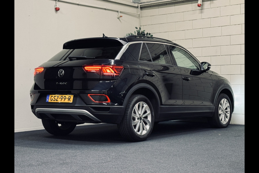 Volkswagen T-Roc 1.5 TSI Oranje Edition | NAP | IQ | Navi Volkswagen T-Roc 1.5 TSI Oranje Edition | NAP | IQ | Navi